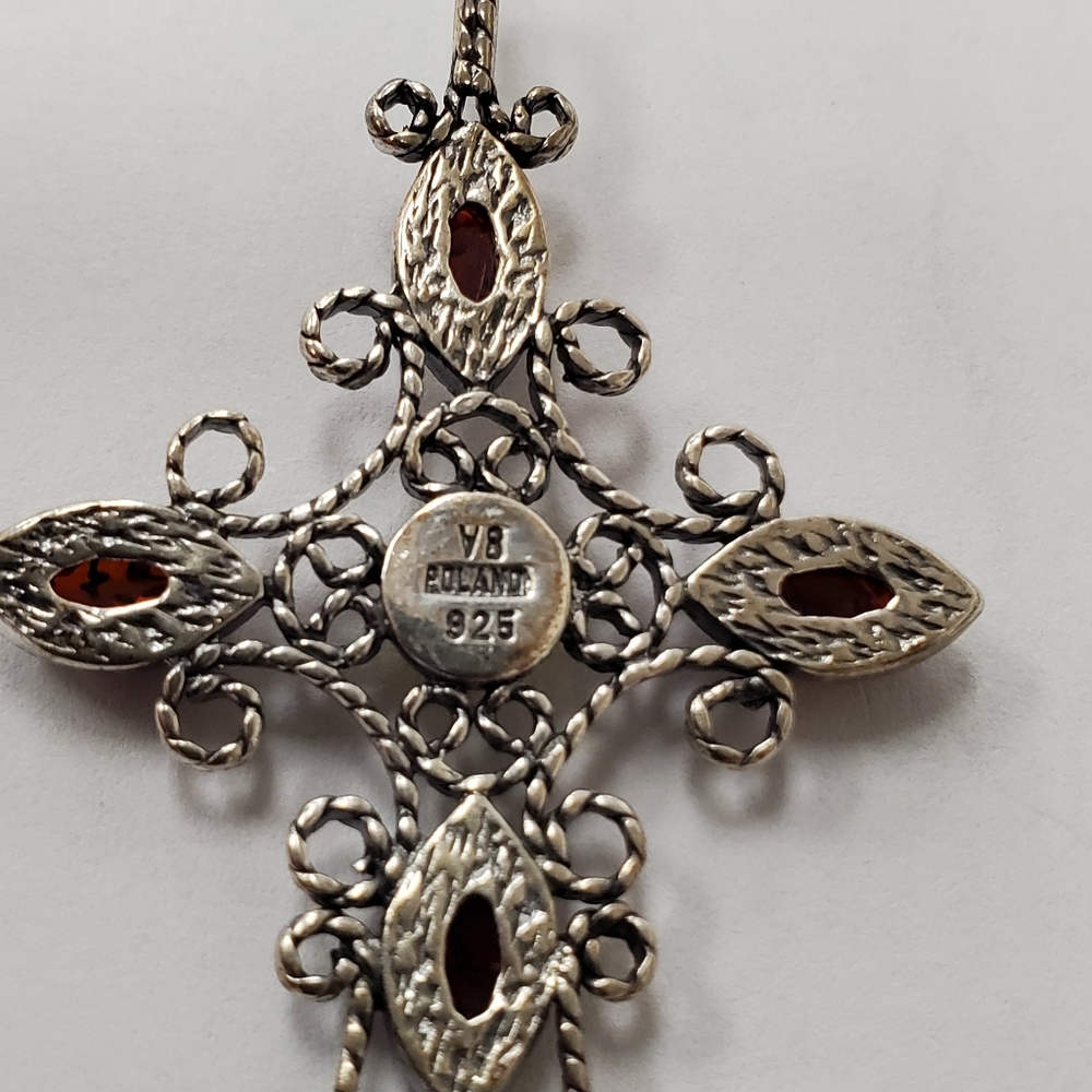 Jewelry - Picture 3 of 4